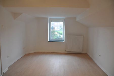 GEZELLIGE WONING MET 3 SLPK EN LEUK TERRAS IN BILZEN (WALTWILDER) - Foto 3