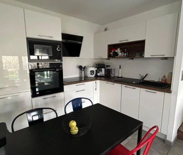 Appartement à louer 3 pièces 64.42m² - Photo 3