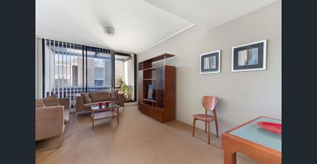 Elegant One-Bedroom with Dual Balconies - Photo 4