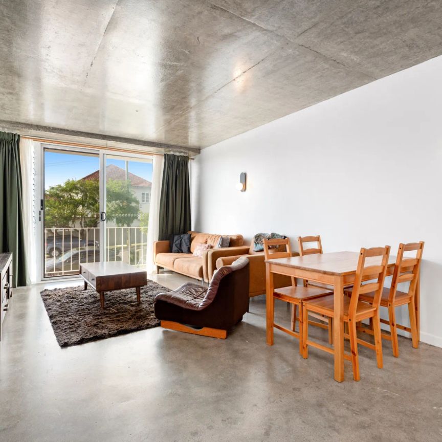 Stylish and Convenient Living in the Heart of Coorparoo - Photo 1