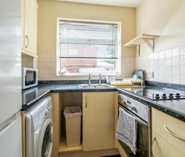 1 bedroom end of terrace house to rent - Photo 1