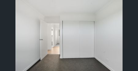 Neat, Modern 3-Bedroom Unit in a Quiet Location - Photo 4