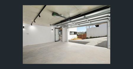 Designer Harbourside Duplex - Photo 4