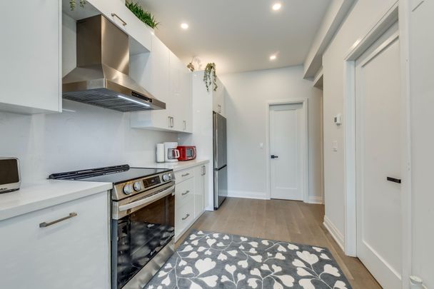 For Lease - 923 COLLEGE Street Unit# UNIT A, Toronto, Ontario - Photo 1