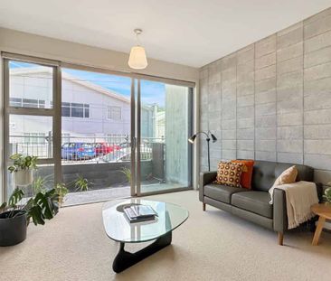 Welcome to the Vela Apartments - Photo 3