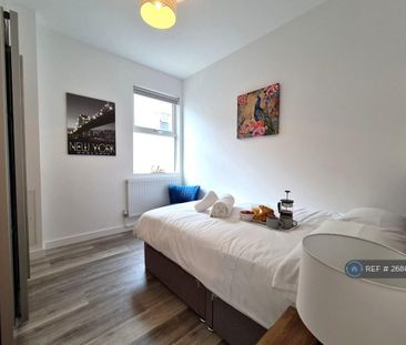 2 bedroom maisonette to rent - Photo 3