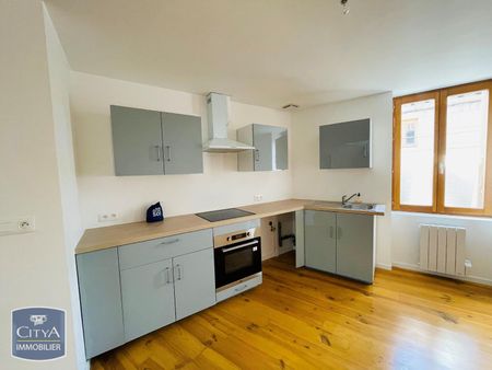Location Appartement 3 pièces 82m² ST MARCELLIN EN FOREZ 42680 - Photo 2