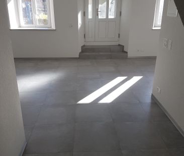 Appartement entièrement rénové, lumineux, 3,5 pièces - Foto 3