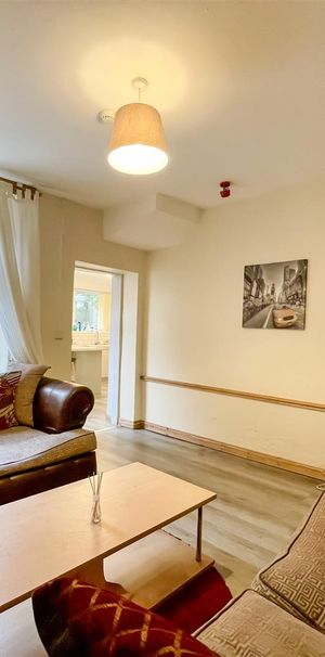 Room For Rent Wood Road, Pontypridd - Photo 1