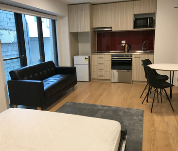 DIXON STREET STUDIO APARTMENT - Photo 2