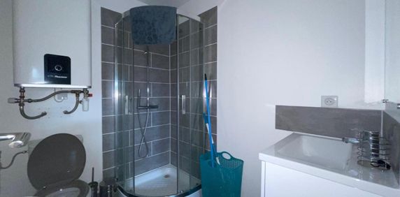 Location Appartement 1 pièce 13m² PERIGUEUX 24000 - Photo 2