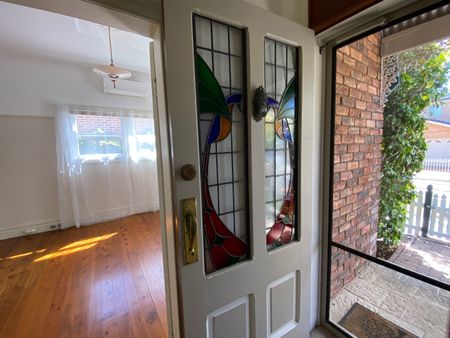 6 Vine Street, Ashfield NSW 2131 - House For Rent | Domain - Photo 4