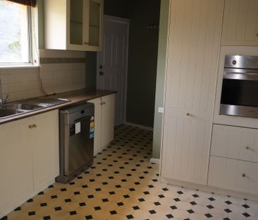 6 Freyberg Street Wagga Wagga NSW - Photo 5