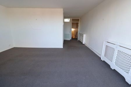 2 bedroom maisonette to rent - Photo 2