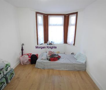 5 bedroom terraced house to rent - Photo 3