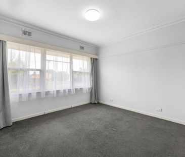 Neatly presented home in a sought-after Redan setting - Photo 3