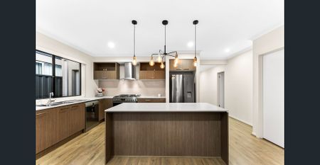 Beautiful family home in the Minta Estate! - Photo 4