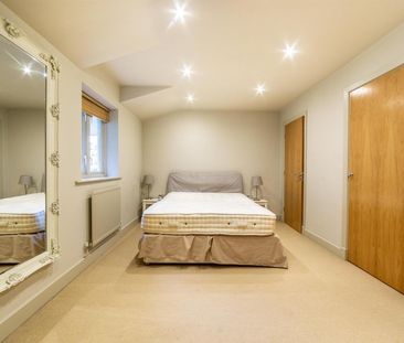 3 bed end of terrace house to rent in Lanesborough Court, Newcastle... - Photo 5