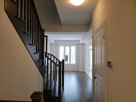 For Lease - 127 Broadacre Drive, Kitchener, Ontario - Photo 2