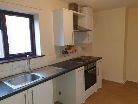 Flat 5, 12 Avenue Road, Doncaster - Photo 5