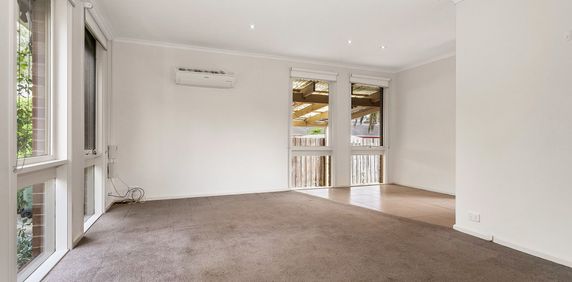 "An easy-care rental in a great location." - Photo 2