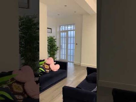 1 Bed Flat, Acton Park, W3 - Photo 3