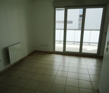 Location Appartement 2 pièces 37m² DECINES CHARPIEU 69150 - Photo 3