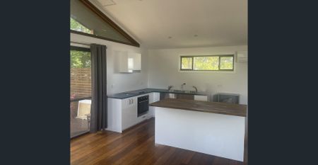 Quirky Quaint Character plus - Photo 3