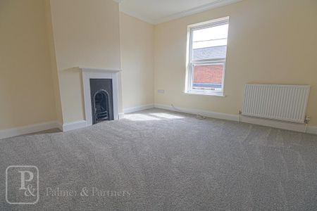 2 bedroom terraced house to rent - Photo 4