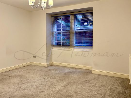 Moscow Road, Bayswater, W2 - Photo 1