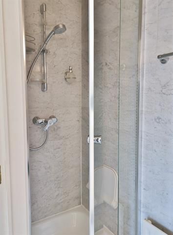 Appartement - à louer - Photo 2