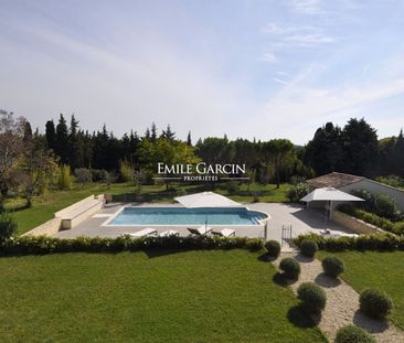 Belle maison rénovée à louer, Paradou, au calme - Photo 3