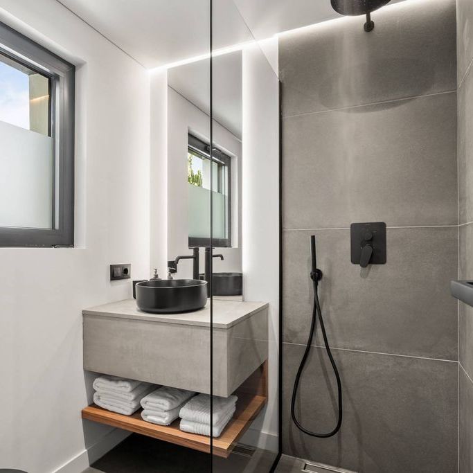 7 bedroom luxury Villa for rent in Marbella, Spain - Photo 1