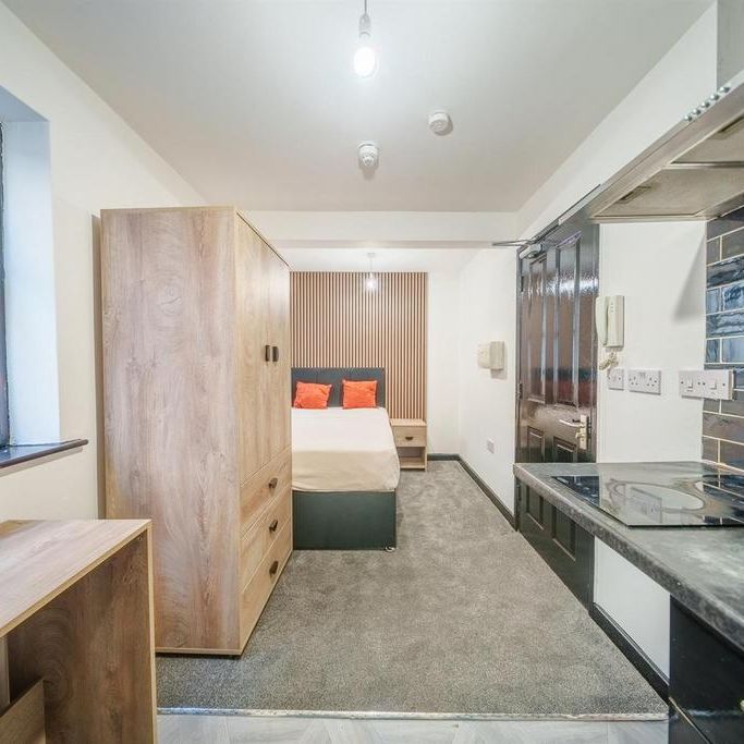 Studio to rent - Photo 1