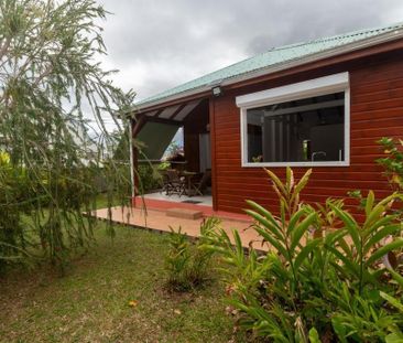 Location Maison 2 pièces 55m² STE ROSE 97115 - Photo 2