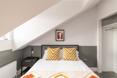 Westbourne Avenue, Gateshead, Tyne and Wear - Photo 3