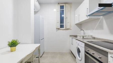 Calle de la Virgen del Puig, Valencia, Valencian Community 46011 - Photo 2