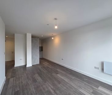 1 Bed Flat, Berkley Square, M5 - Photo 4
