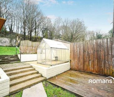 Ramsbury Avenue, Swindon, Wiltshire, SN2 - Photo 6