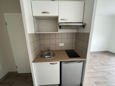 Location Appartement 1 pièce 20m² FRANQUEVILLE ST PIERRE 76520 - Photo 4