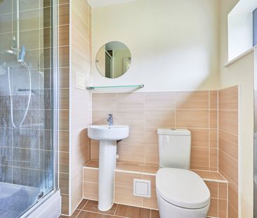 Available unfurnished from 21/11/2025 - Photo 1