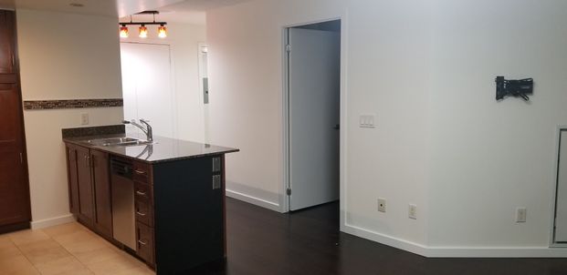 For Lease - 208 Queens Quay Unit# 1914, Toronto, Ontario - Photo 1