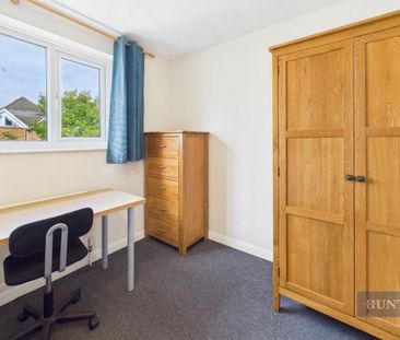 4 bedroom House To Let Total Size: 1238 SQ FT - Photo 4