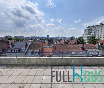 Appartement à louer 1 chambre 50 m², 1200 € - Photo 1