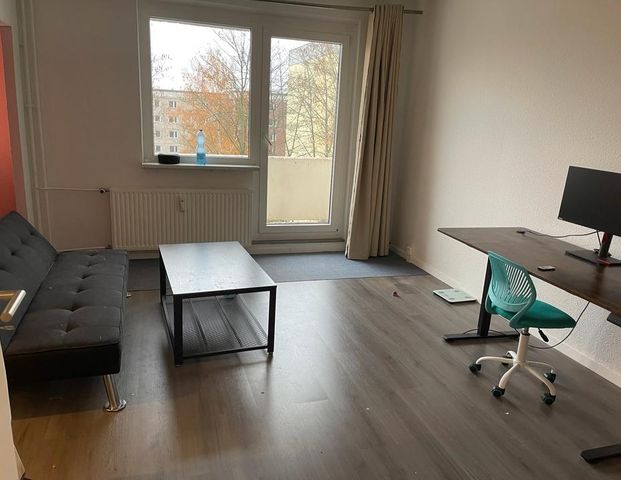 Gemütliche 1,5 Wohnung möbliert mit Balkon 2 OG zu Untermiete - Foto 1