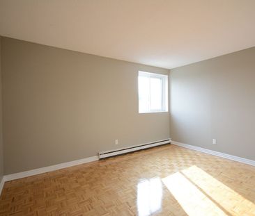 1322 McWatters Road, Ottawa - Photo 5