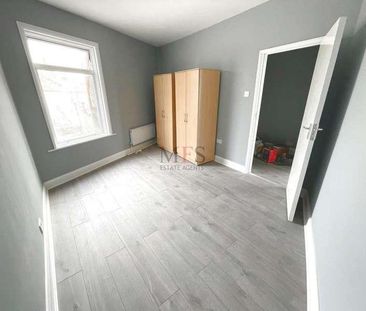 Adelaide Road, Southall, UB2 - Photo 2