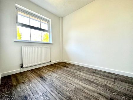 3 bedroom link detached house to rent - Photo 5