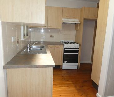 SPACIOUS 3 BEDROOMS CLADDED HOUSE - Photo 6