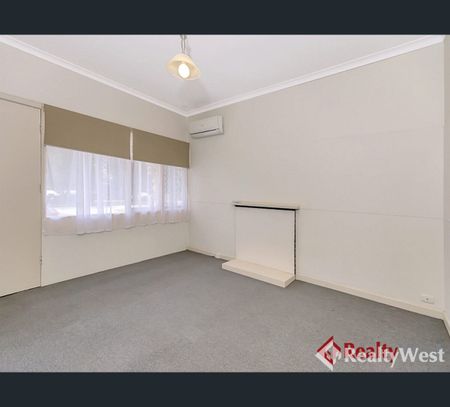5 Crellin Way, Cloverdale, WA 6105 - Photo 3
